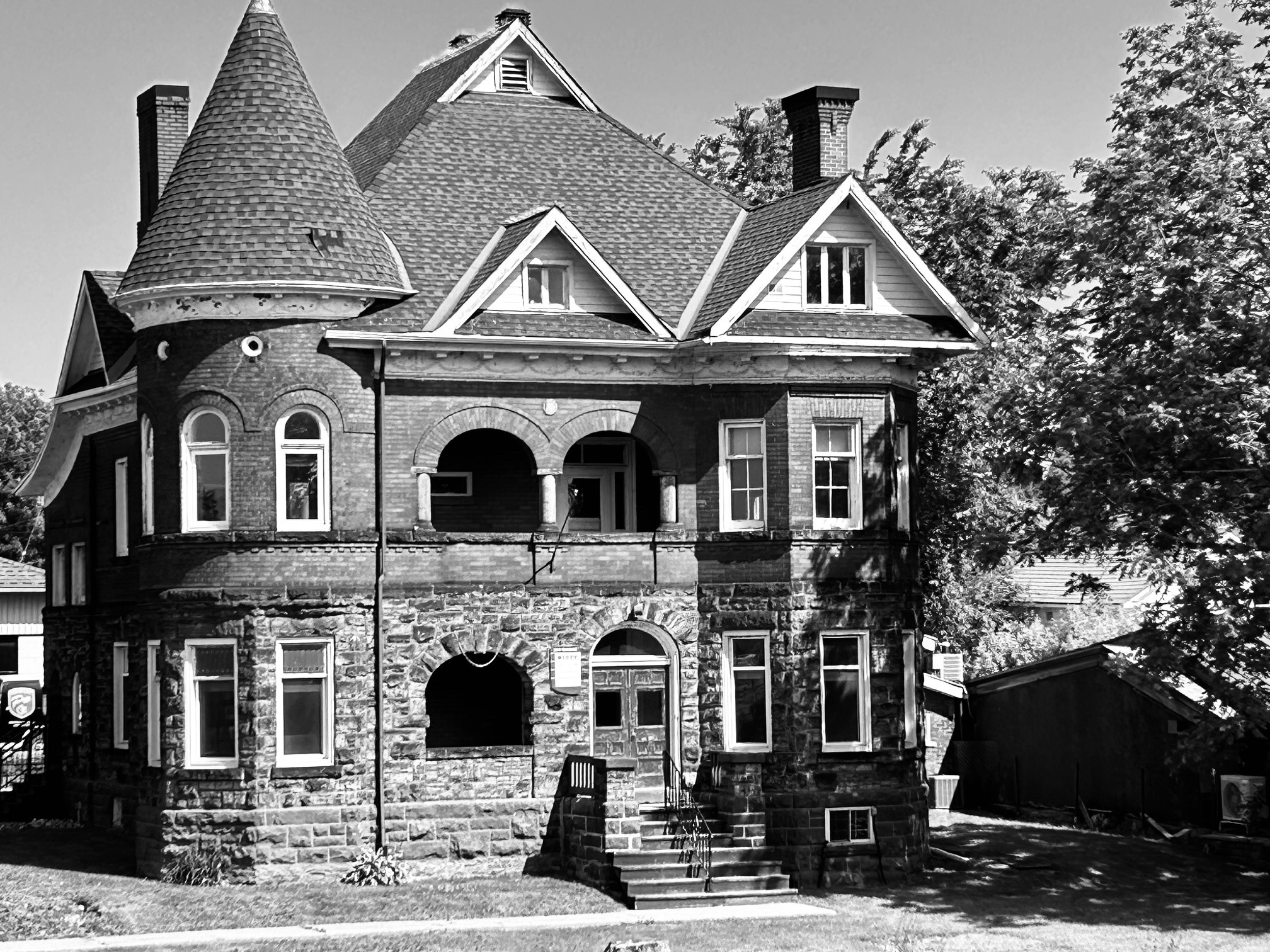 Image of a large heritage building in black and white